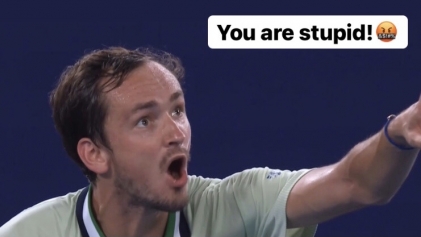 «Ты тупой?»: Медведев обратился к судье в полуфинале Australian Оpen